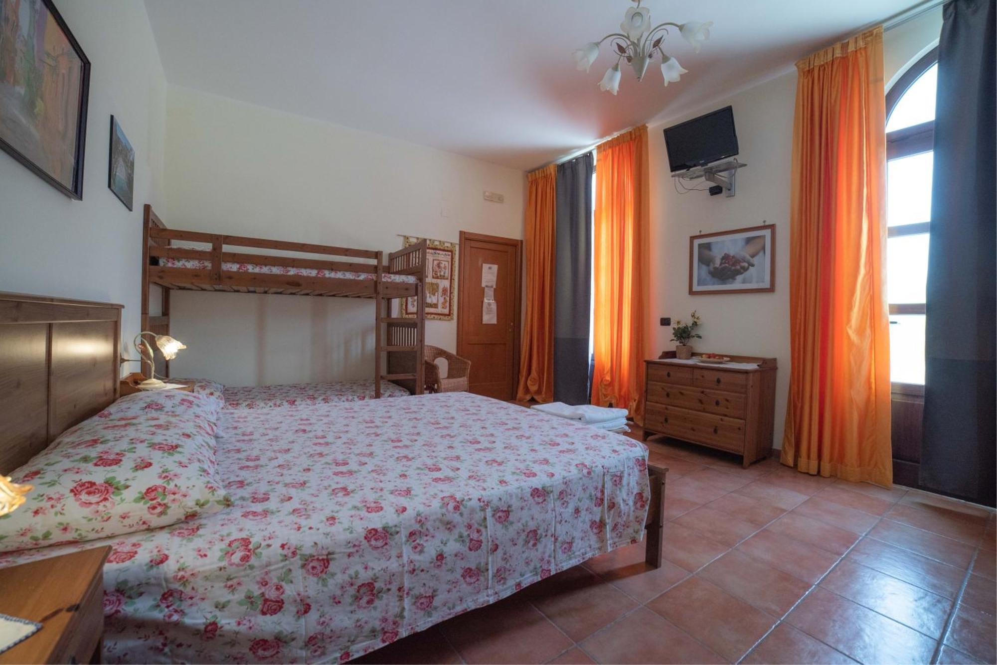 פלאג'אנו Agriturismo Fiori D'Arancio מראה חיצוני תמונה